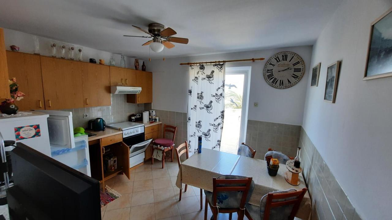 Apartment Pinoapplosinj Veli Lošinj Exteriör bild